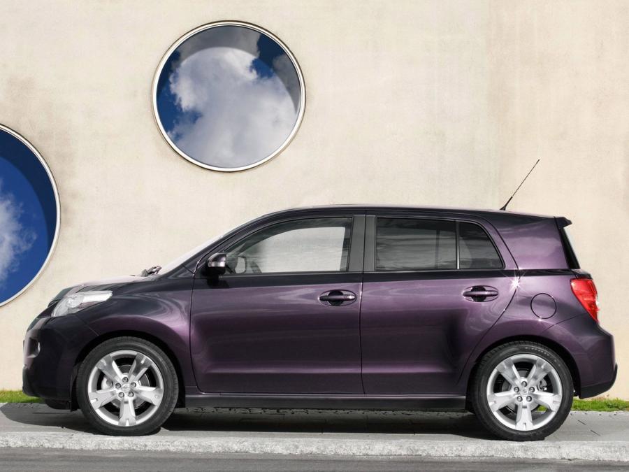  Toyota Urban Cruiser 2008 года  (фото 23 из 31)